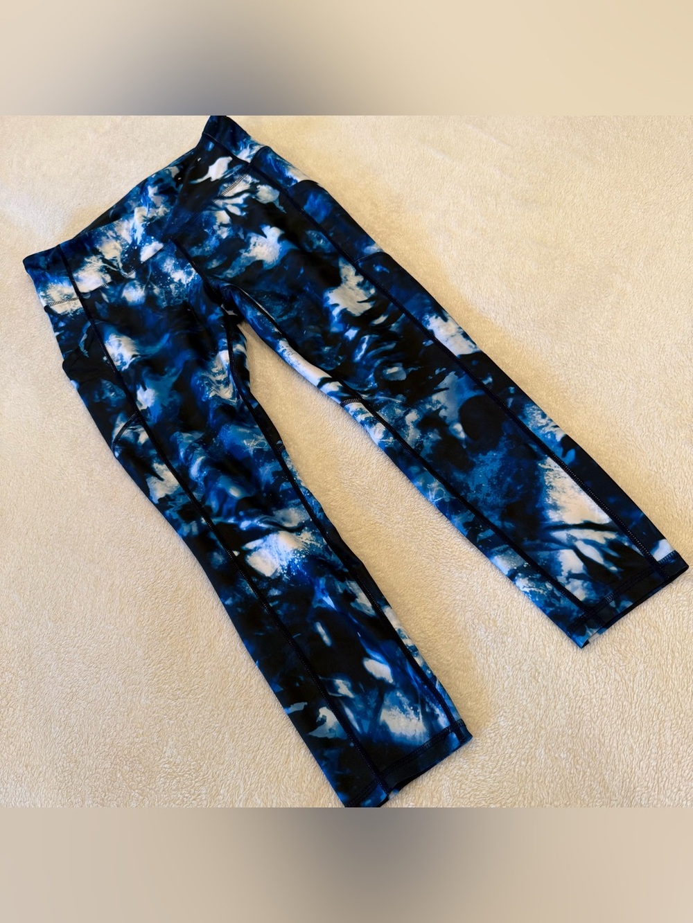 Xersion Blue and White Tie-Dye Capri Leggings